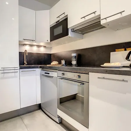 Nestor&jeeves - Voltaire - Hyper Center - Close Sea - Top Floor Apartment